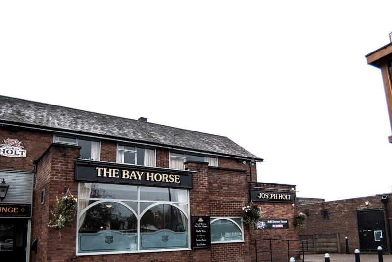 bay horse pub full outside image unsworth bury