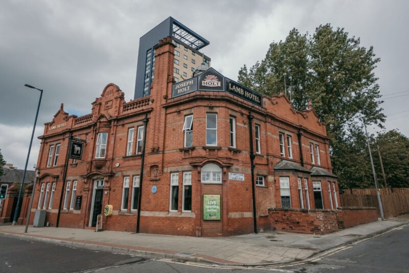 The front of the Lamb Hotel