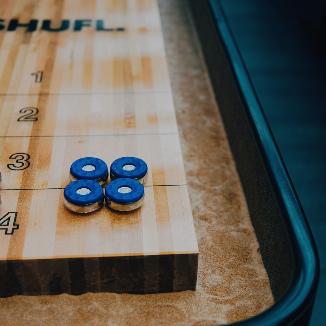 4 Shuffleboard puks